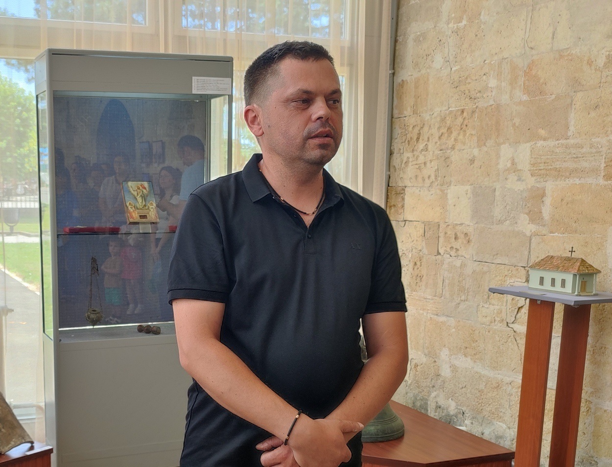 В Ізмаїлі відкрили виставку, яка запрошує на віртуальну прогулянку історичною набережною міста