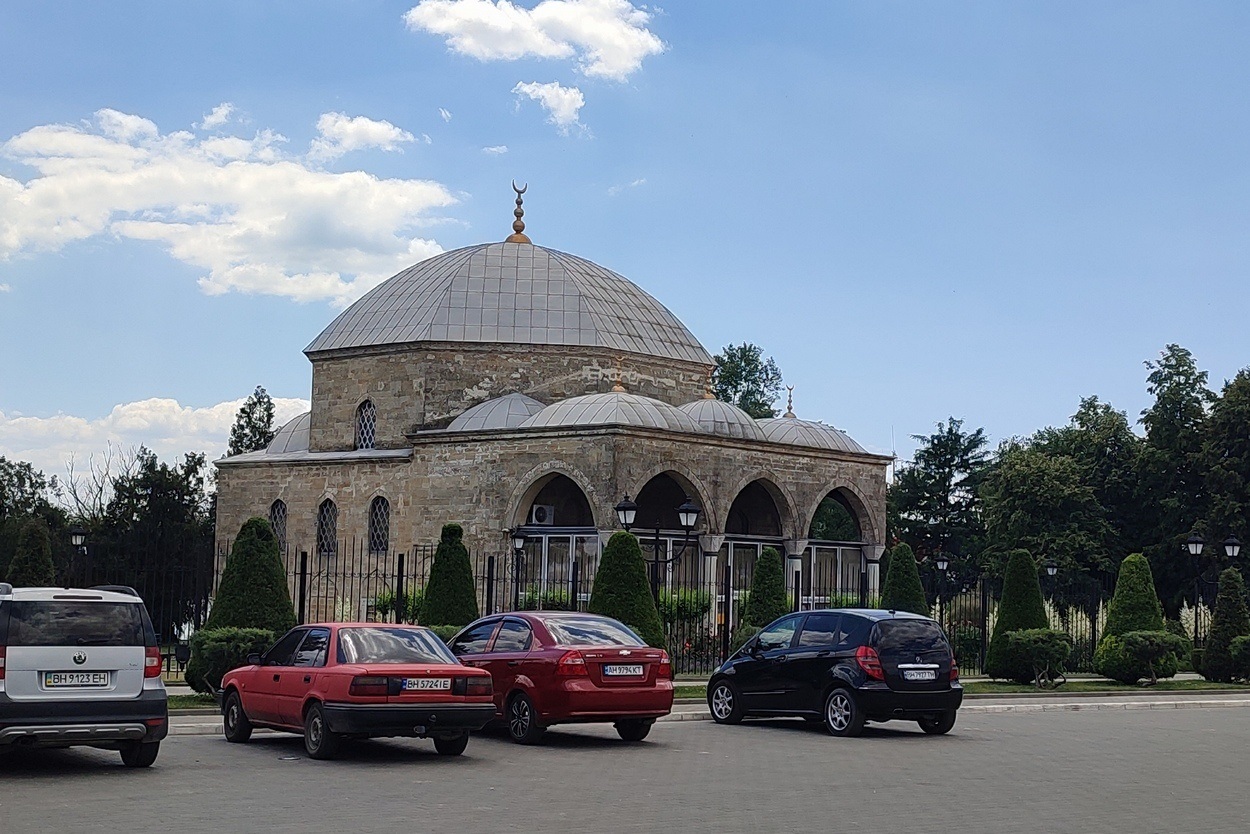 В Ізмаїлі відкрили виставку, яка запрошує на віртуальну прогулянку історичною набережною міста
