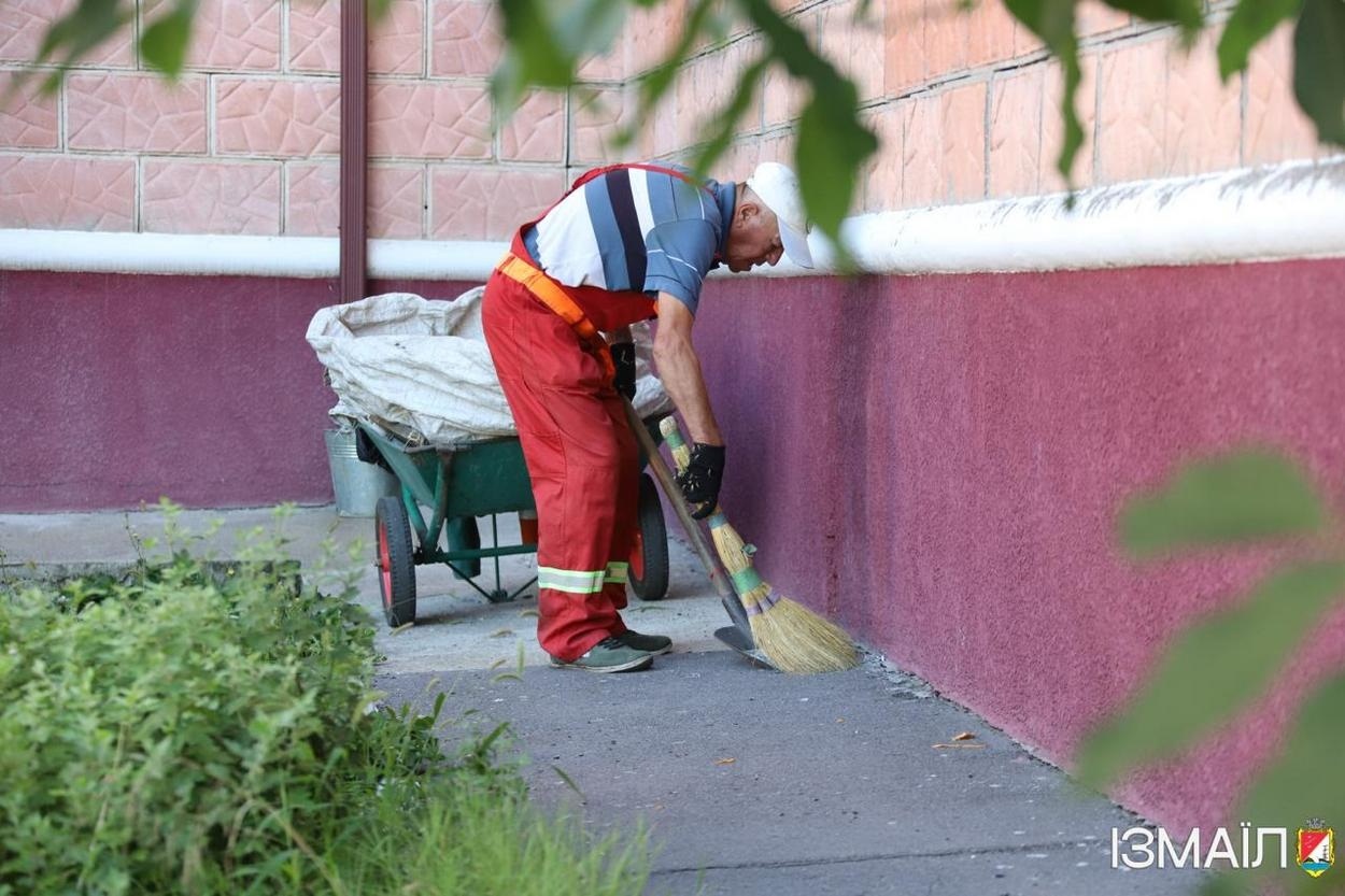 Внаслідок ворожого нальоту шахедів на Ізмаїл постраждала поліклініка Дунайської обласної лікарні