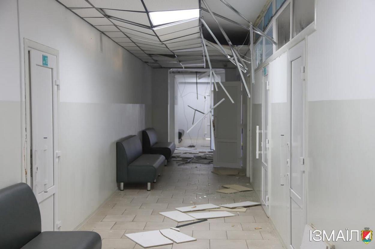 Внаслідок ворожого нальоту шахедів на Ізмаїл постраждала поліклініка Дунайської обласної лікарні