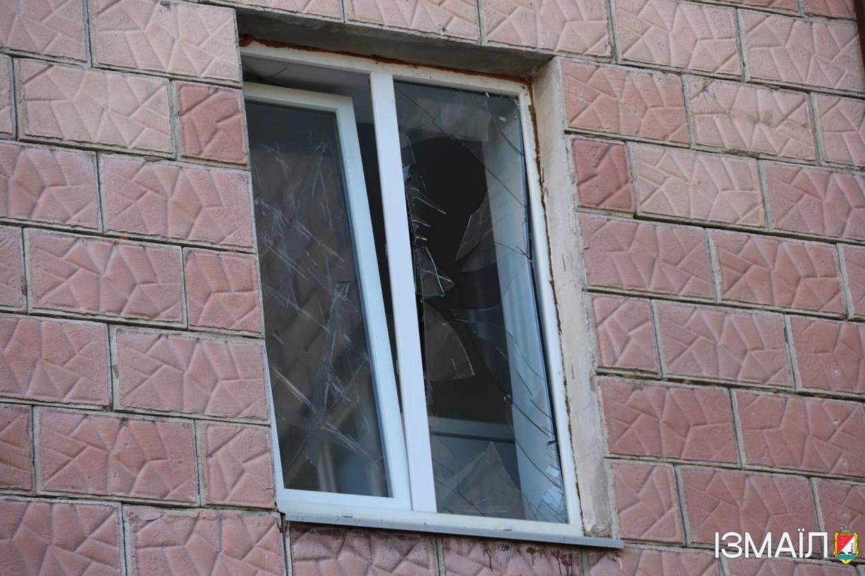 Внаслідок ворожого нальоту шахедів на Ізмаїл постраждала поліклініка Дунайської обласної лікарні