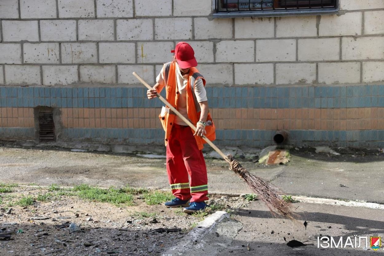 В Ізмаїлі, під час ворожої атаки на місто, в п’ятиповерхівку влучив шахед