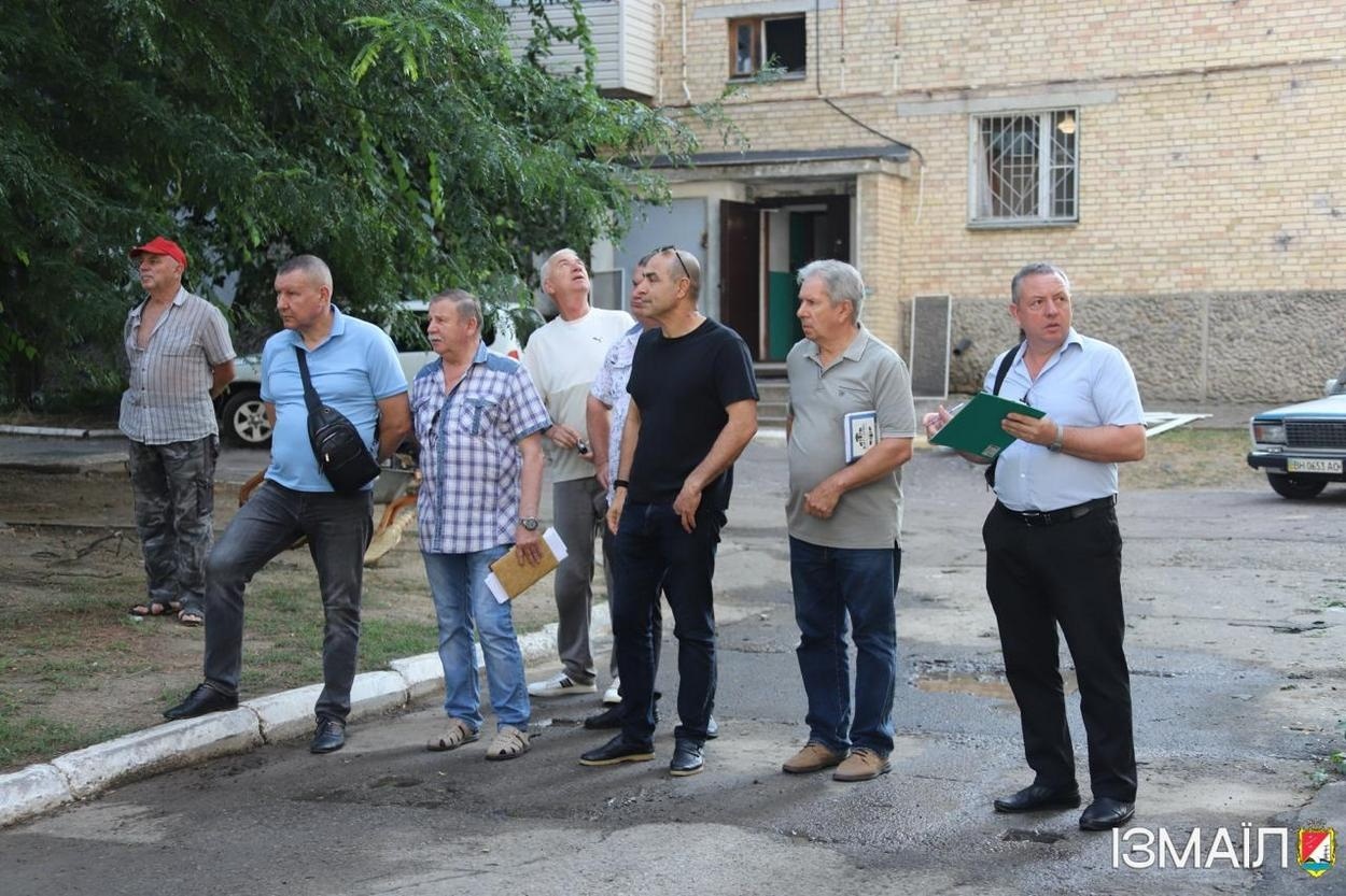 В Ізмаїлі, під час ворожої атаки на місто, в п’ятиповерхівку влучив шахед