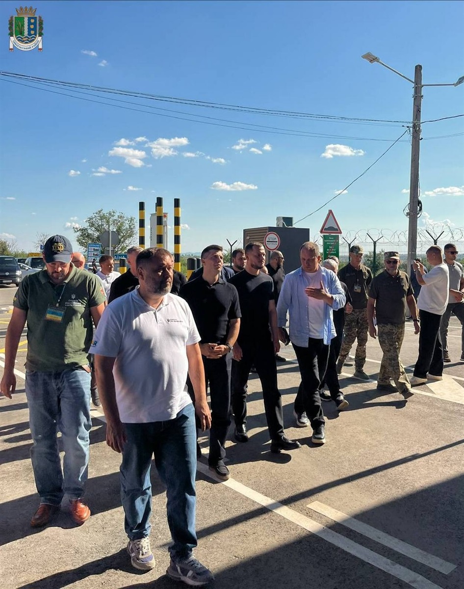 Міністр з відновлення, інфраструктури та транспорту Микола Калашник відвідав Ізмаїльський район