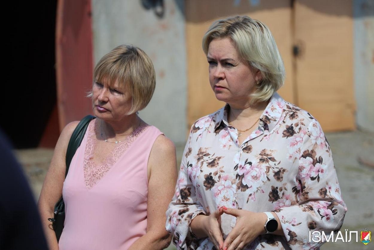 Нічна атака на Ізмаїл: мер Андрій Абрамченко зустрівся з мешканцями постраждалого мікрорайону